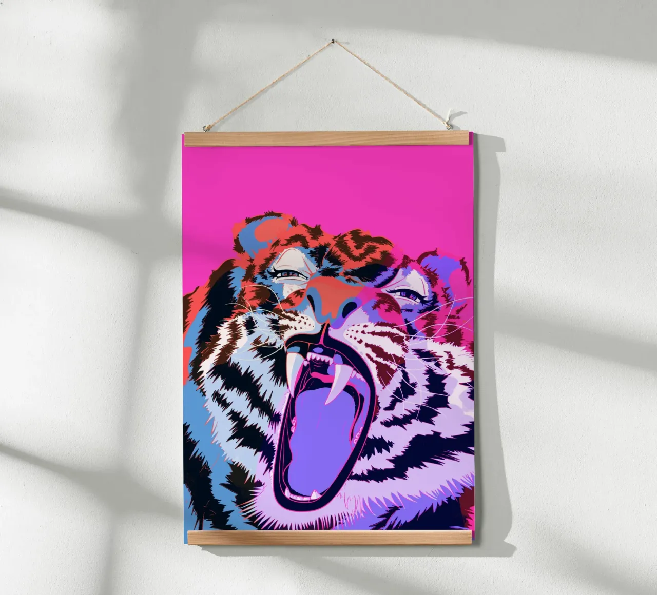 Tiger Jaw poster con telaio in legno da illustfire
