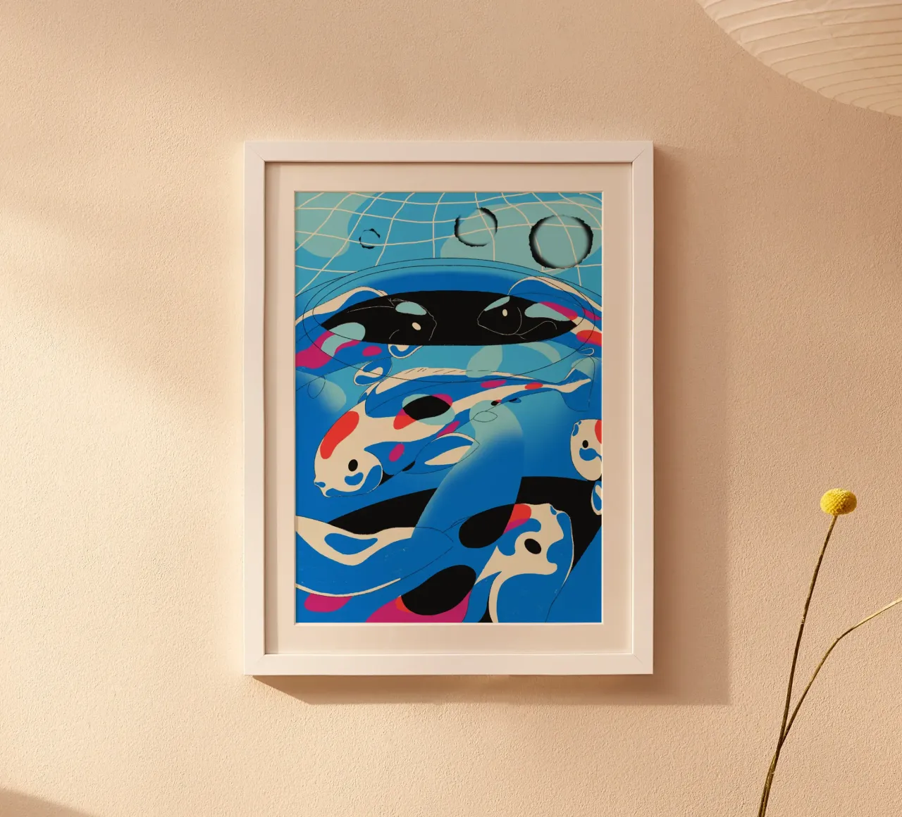 Koi on The Bowl poster con telaio in legno da illustfire