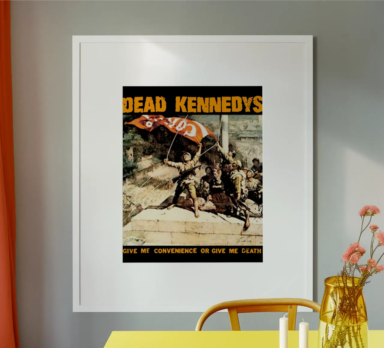 Arte dei Dead Kennedys poster con telaio in alluminio da grass.studio_