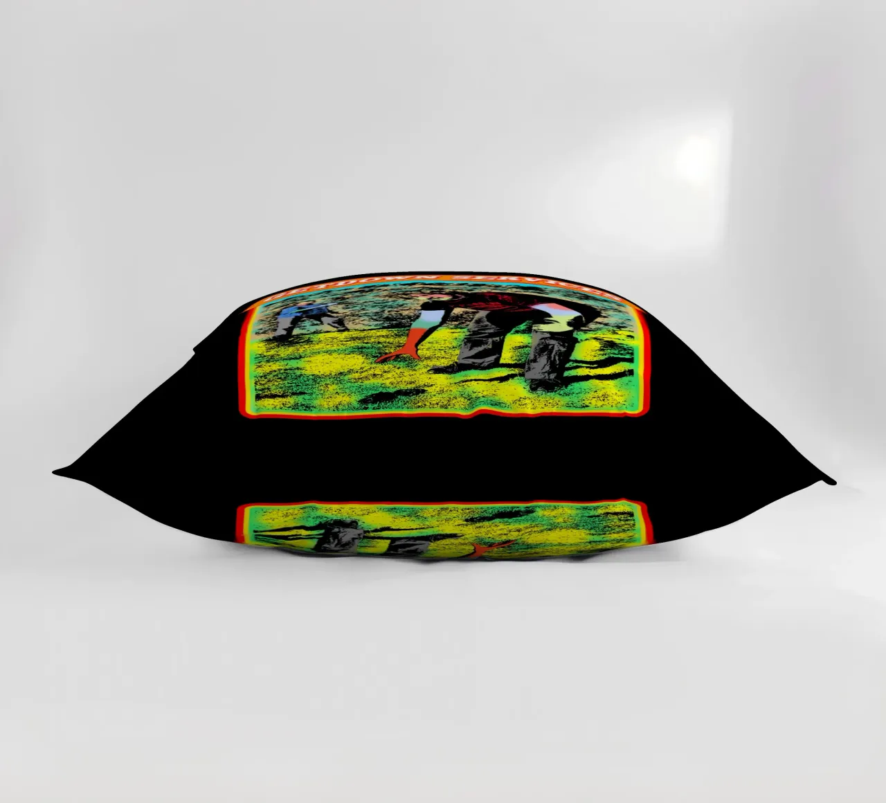 Servizio Getdown Art cuscino da igoshdesigns