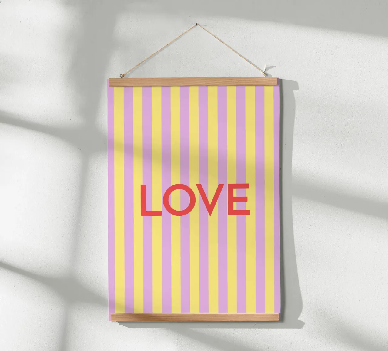 Love Colorful Red poster con telaio in legno da janamossmann