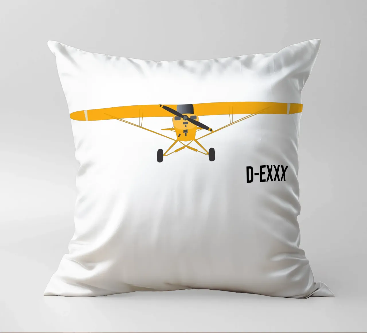 Piper Cub - La targa può essere personalizzata cuscino da Fly & Camp