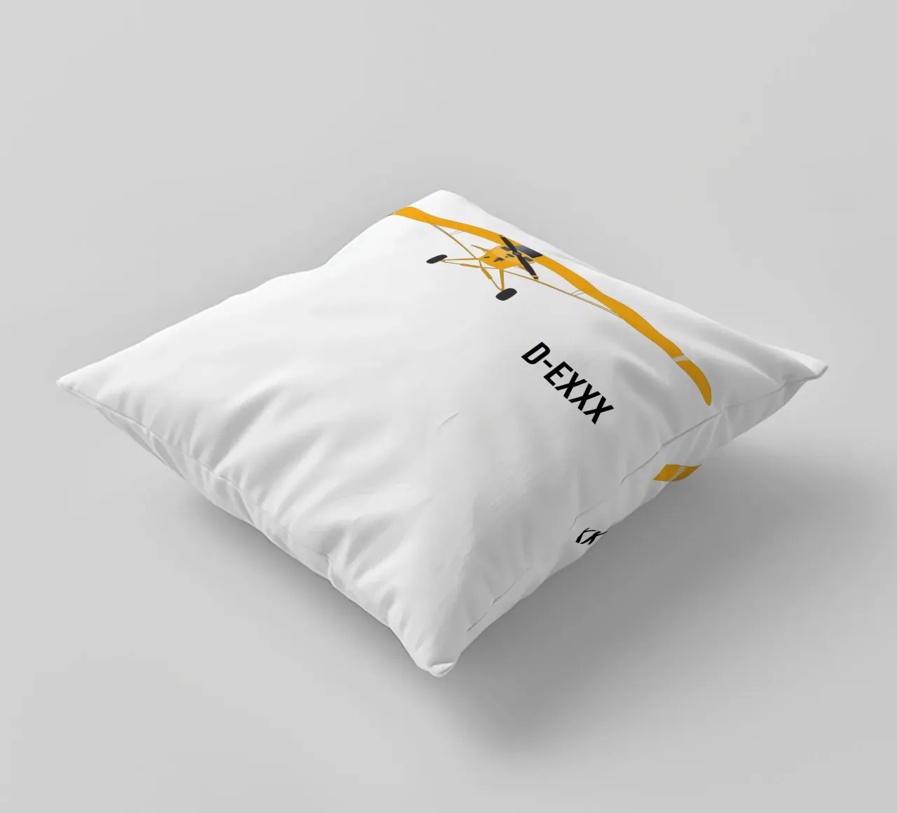 Piper Cub - La targa può essere personalizzata cuscino da Fly & Camp