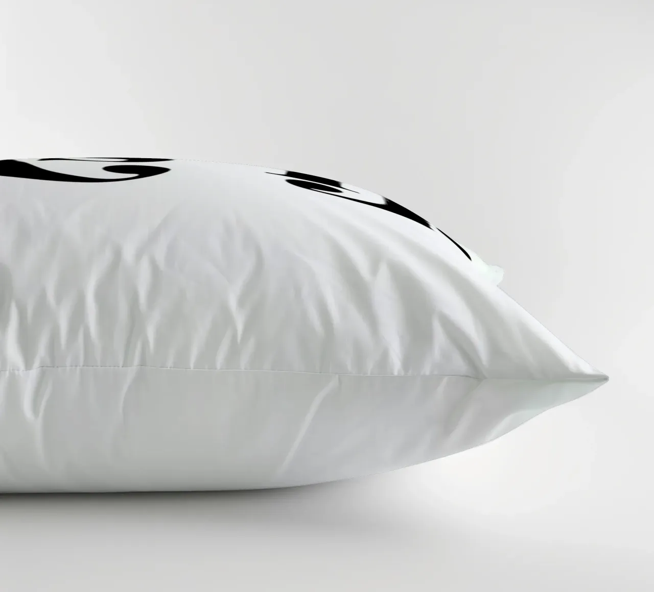 As If cuscino da Honeymoon Hotel