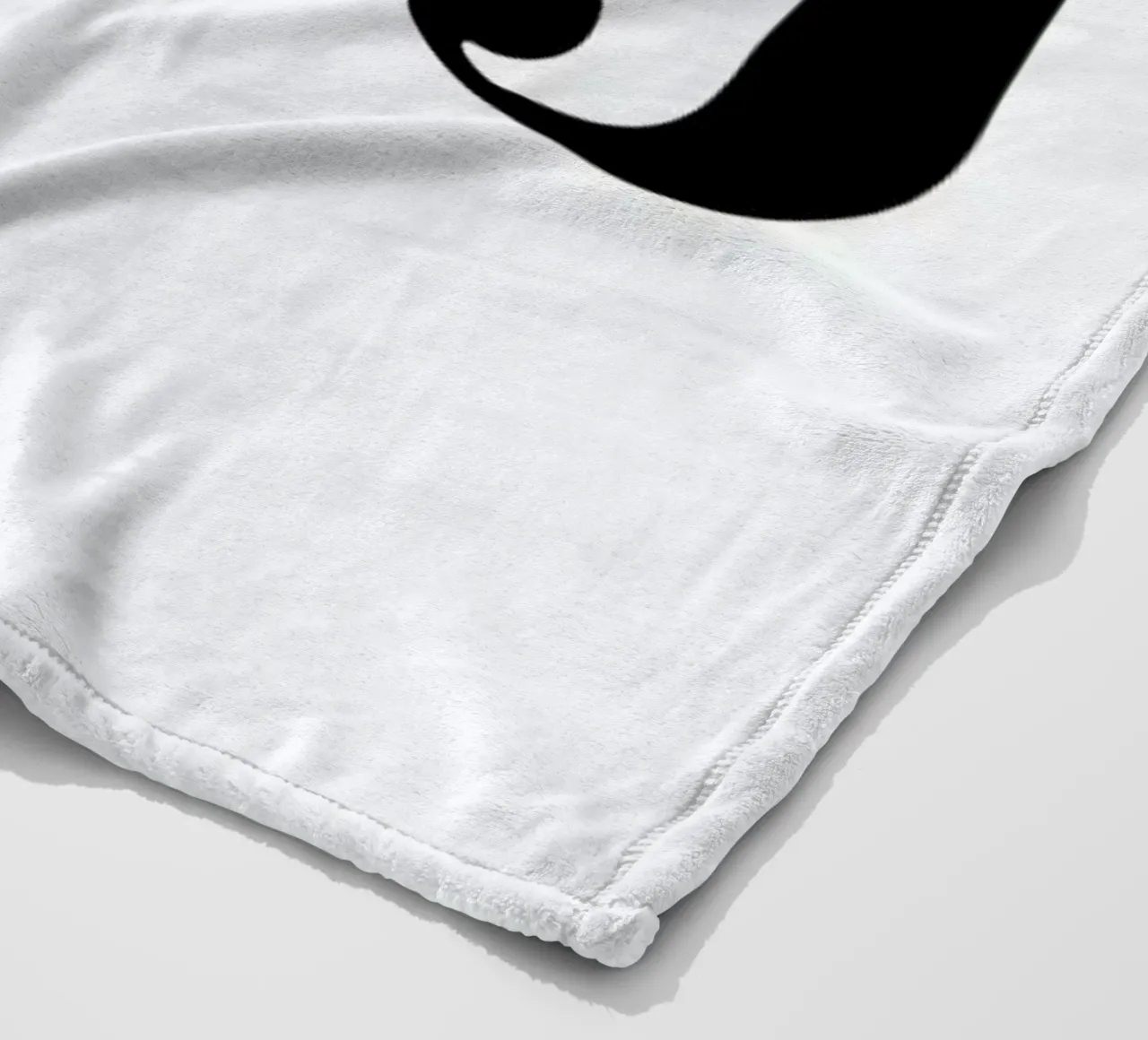 As If coperta in pile da Honeymoon Hotel