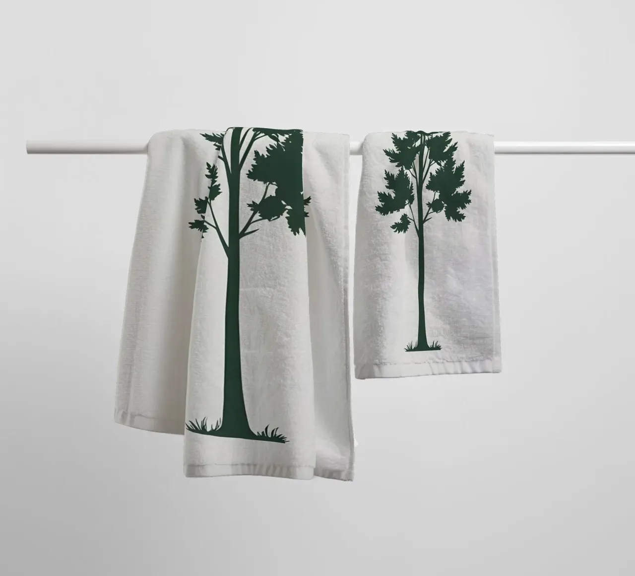 Silhouette di albero semplice asciugamano da bagno da Botanical Gallery