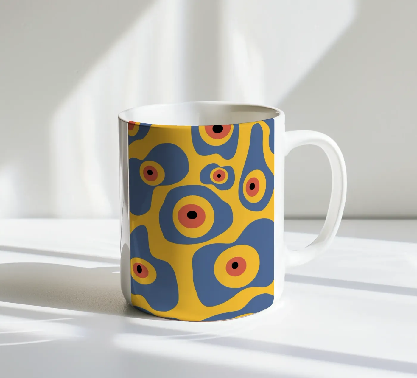 Evil eye pattern mug en céramique de Little Dean