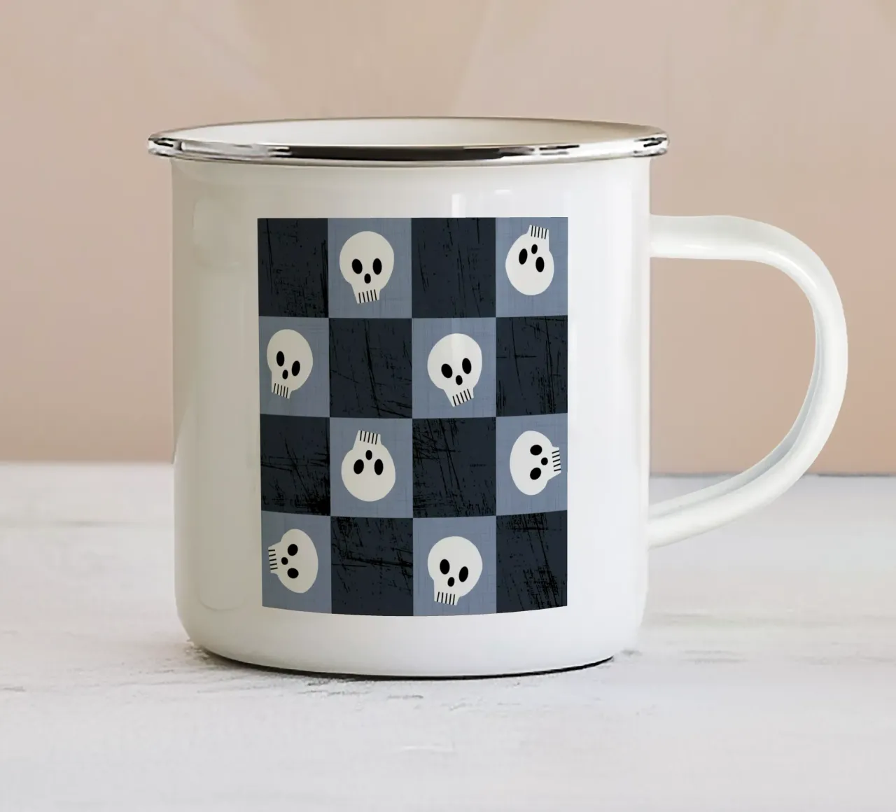 Teschio a scacchiera blu scuro - Modello gotico punk di Halloween tazza in smalto da susanacosta