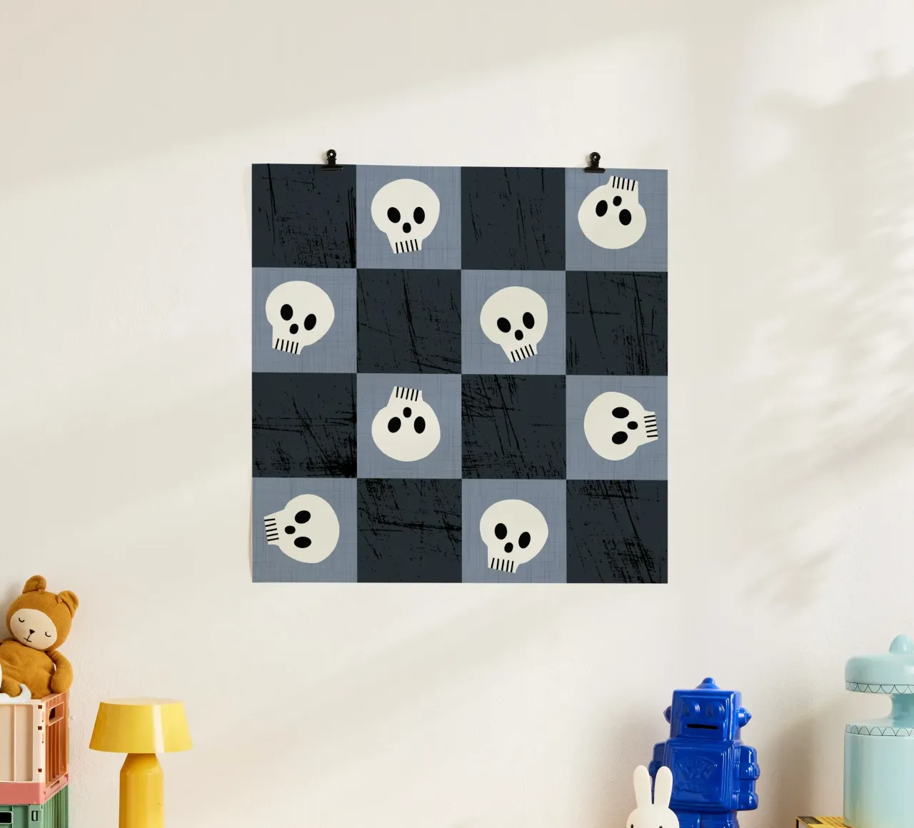 Teschio a scacchiera blu scuro - Modello gotico punk di Halloween poster con telaio in plastica da susanacosta