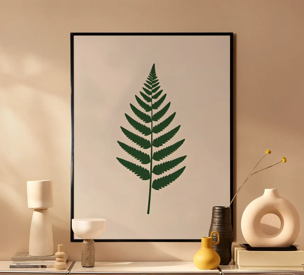 Fronda di felce poster con telaio in legno da The Green Room
