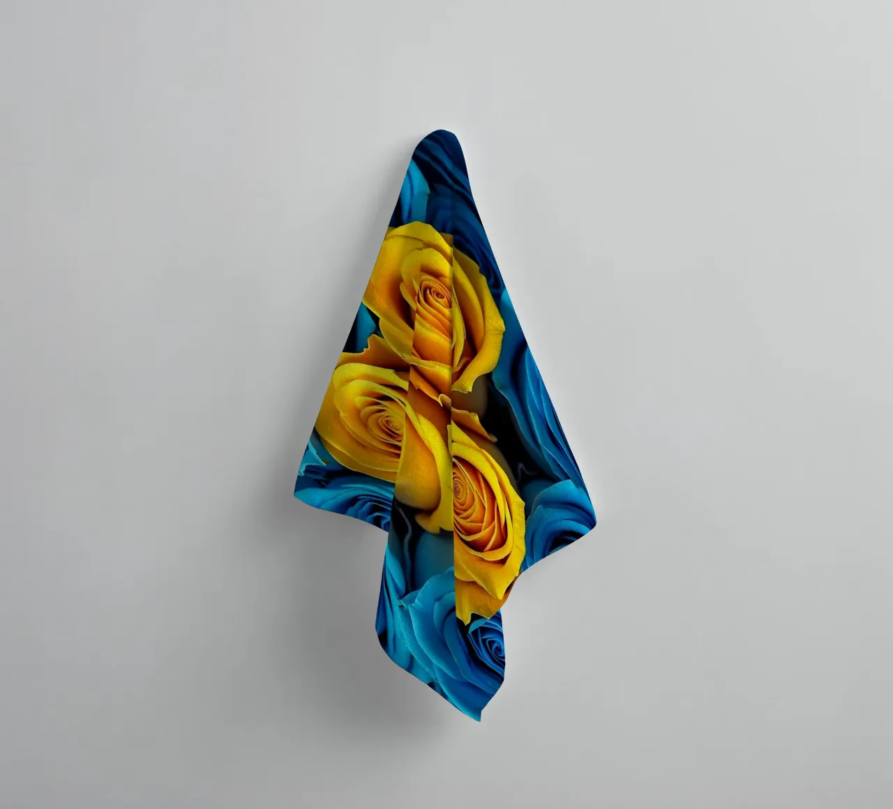 roses_bleues_jaunes_2 serviette de bain de Farb- und Blütenzauber by LK