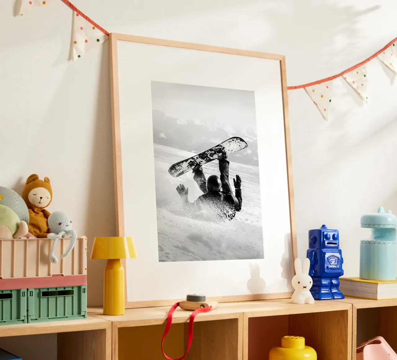 Il brivido della corsa poster con telaio in alluminio da World of Pearce