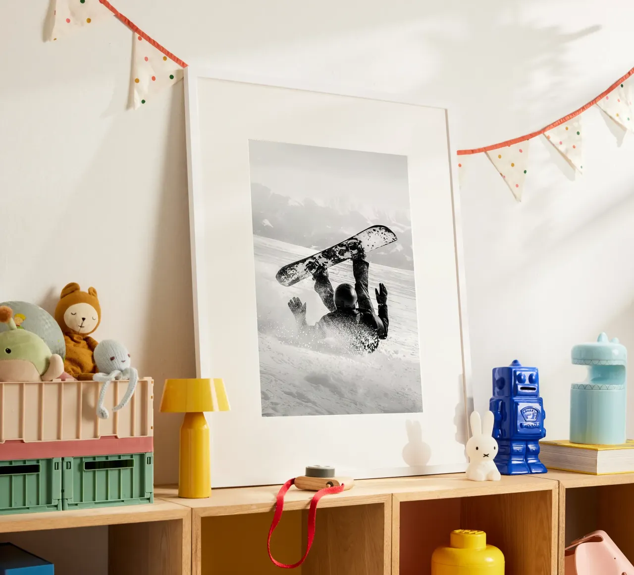 Il brivido della corsa poster con telaio in alluminio da World of Pearce