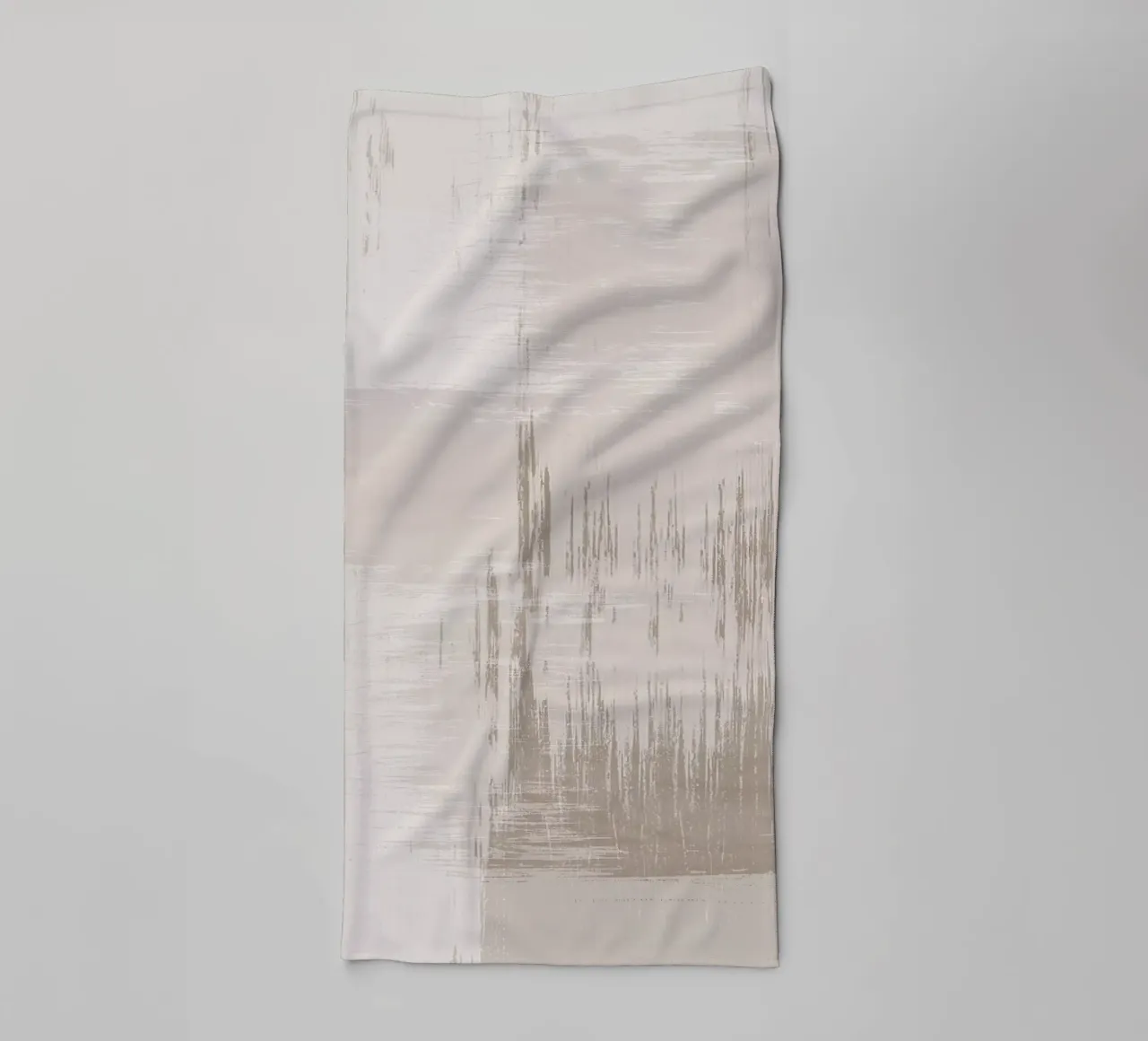 Surfaces 12 | Neutral Sand & Beige Brush Stroke Abstract asciugamano da bagno da sabidussi