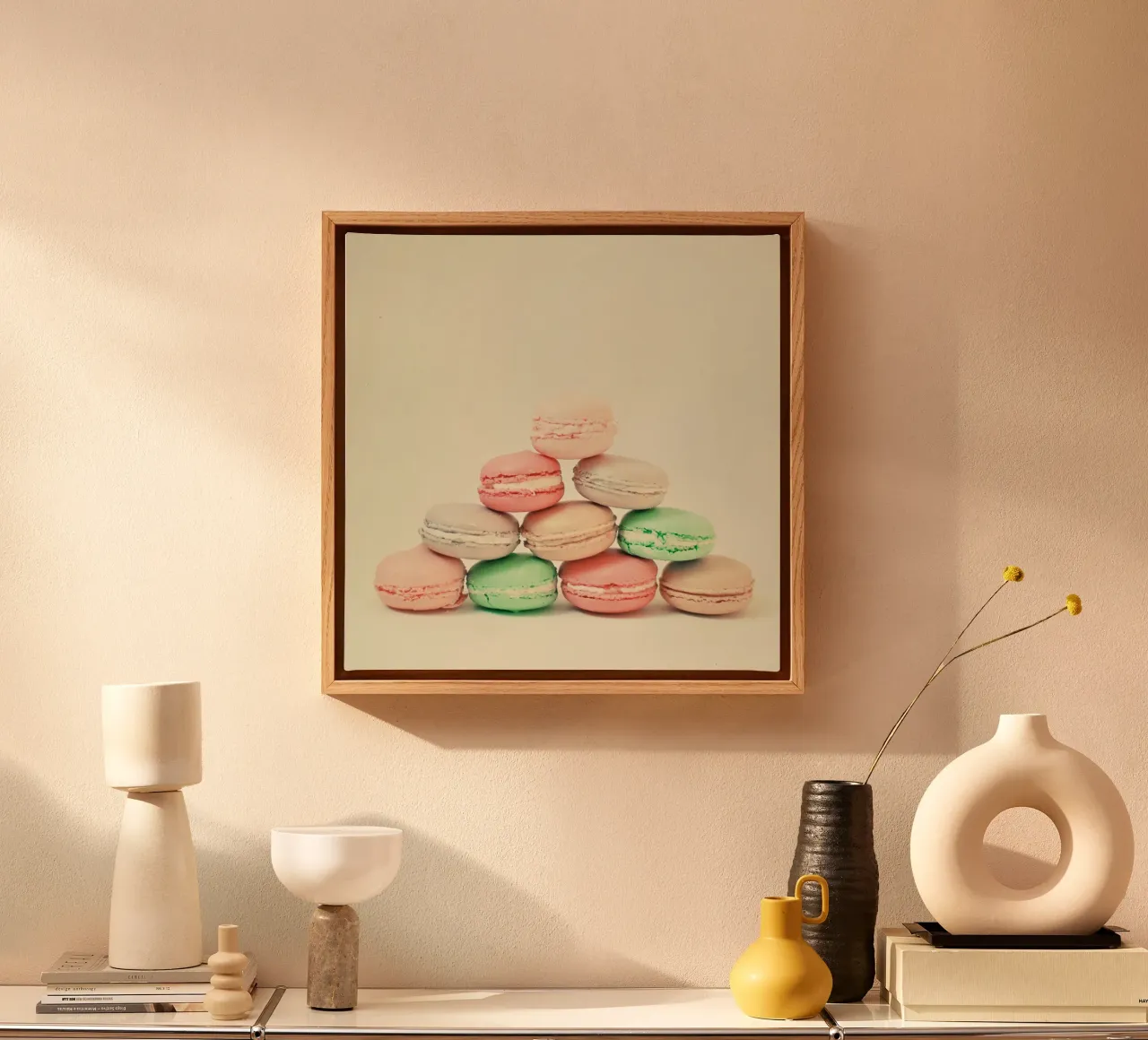 Macarons francesi tela con Cornice a cassetta da Cassia Beck Photography
