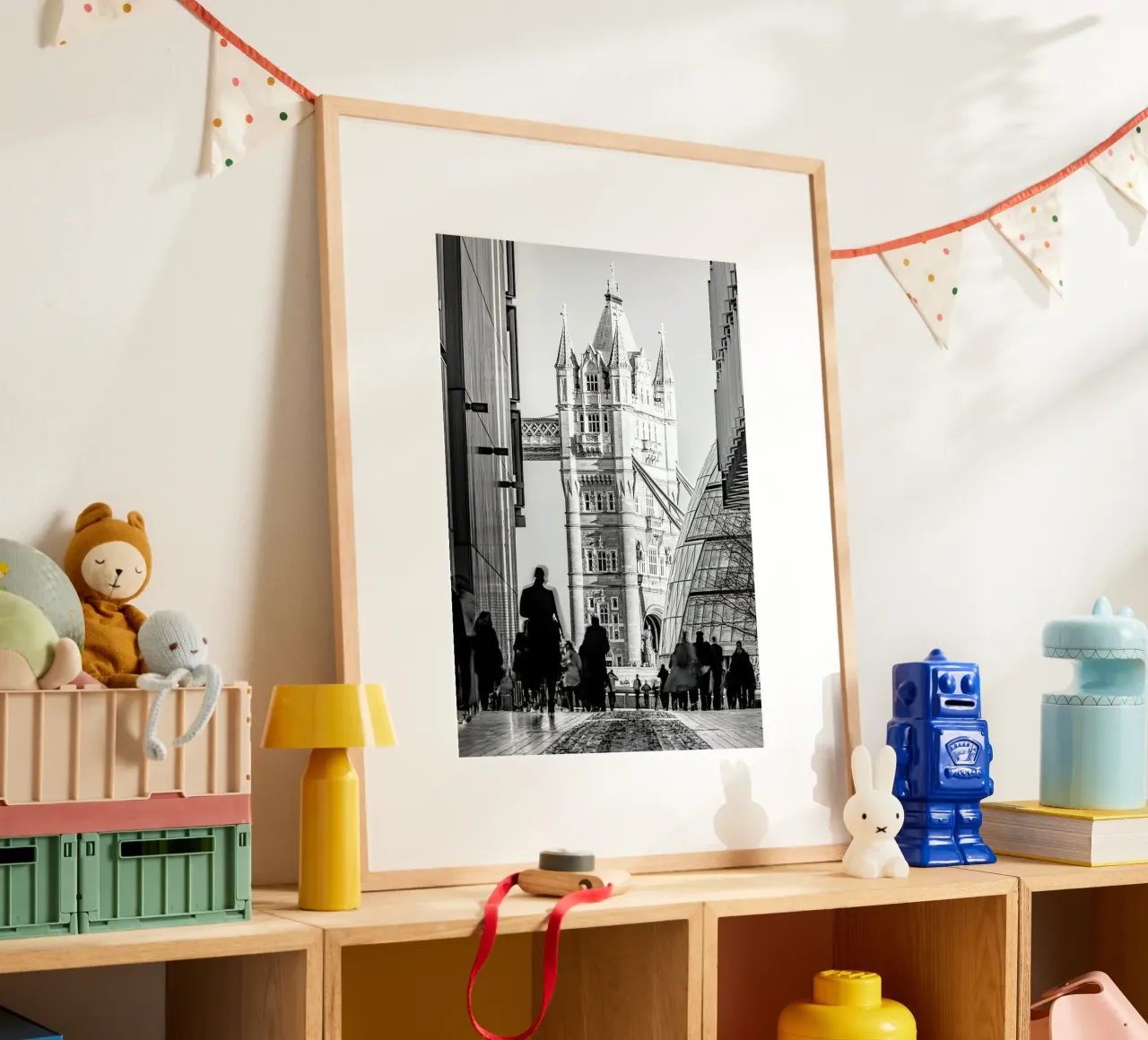 Ponte della Torre poster con telaio in legno da Sowa Studio