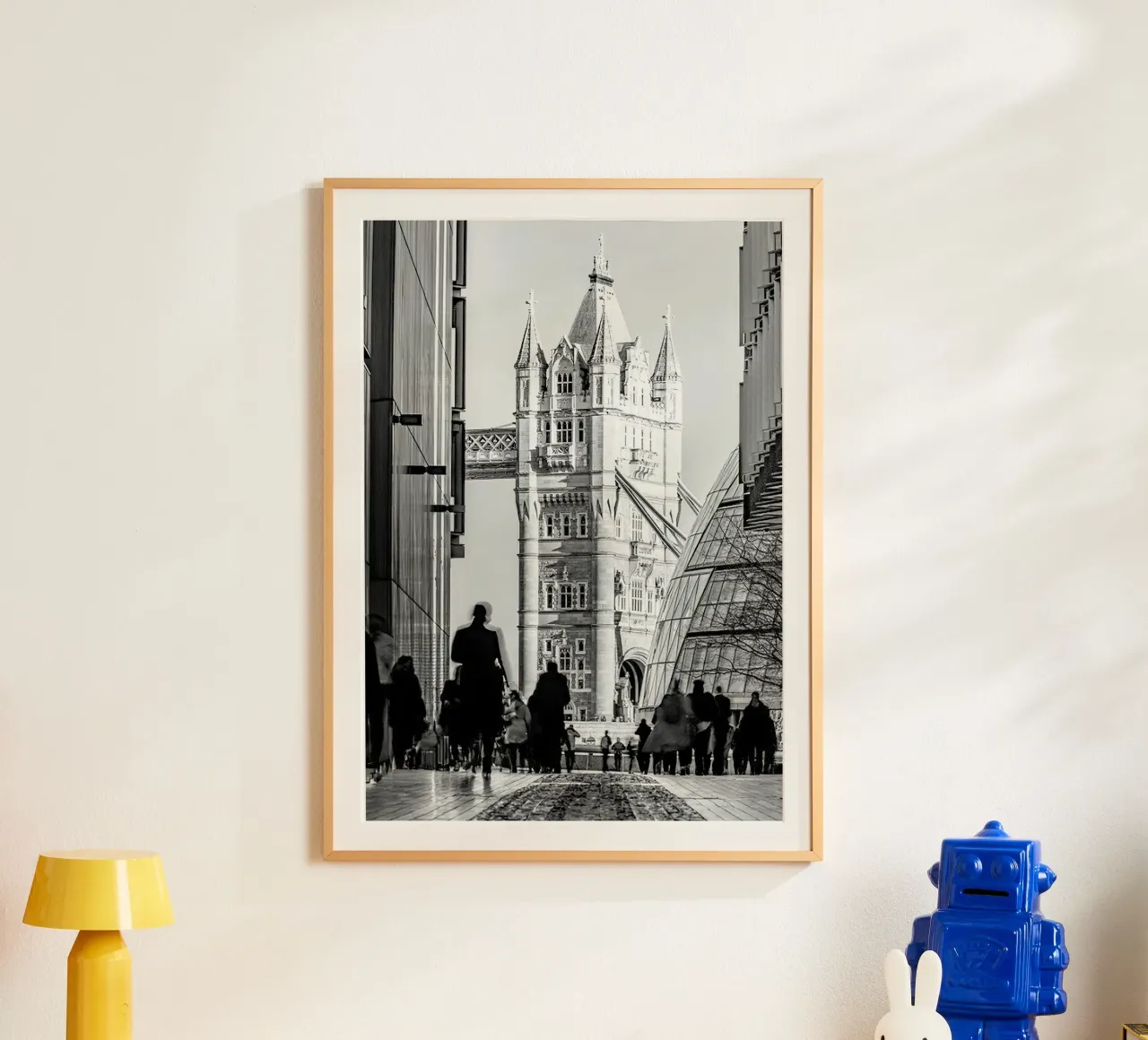 Ponte della Torre poster con telaio in legno da Sowa Studio