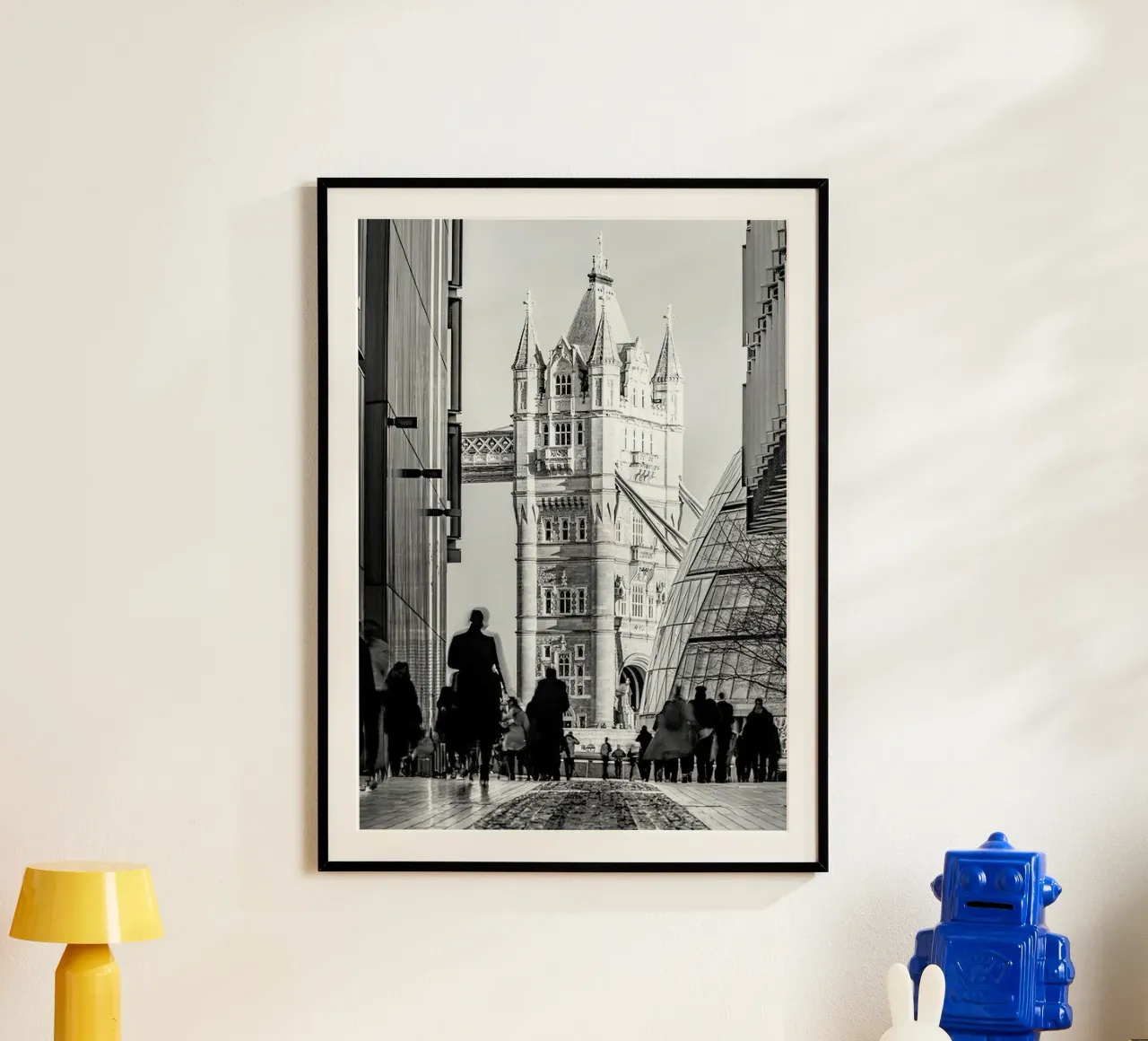 Ponte della Torre poster con telaio in legno da Sowa Studio