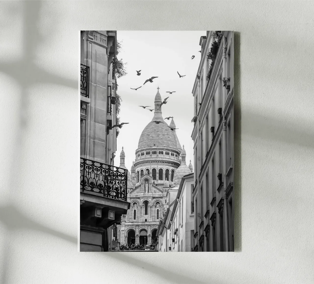 Pomeriggio a Montmartre tela con Cornice a cassetta da Sowa Studio