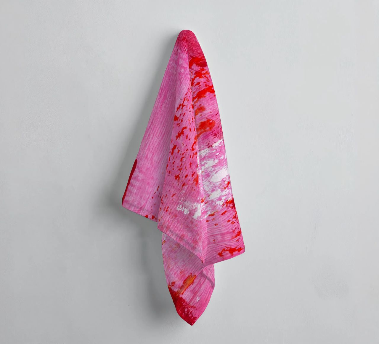 Surfaces 13 | Very Hot Pink & Red | Abstract Painting Handtuch von sabidussi