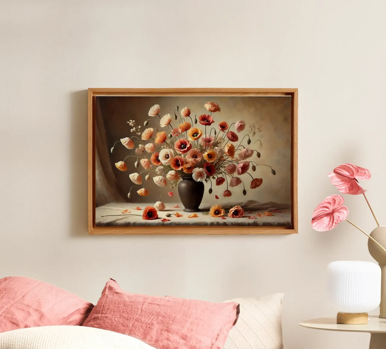Viktorianischer Mohnblumenstrauß Leinwand mit Schattenfugenrahmen von VintageBotanics