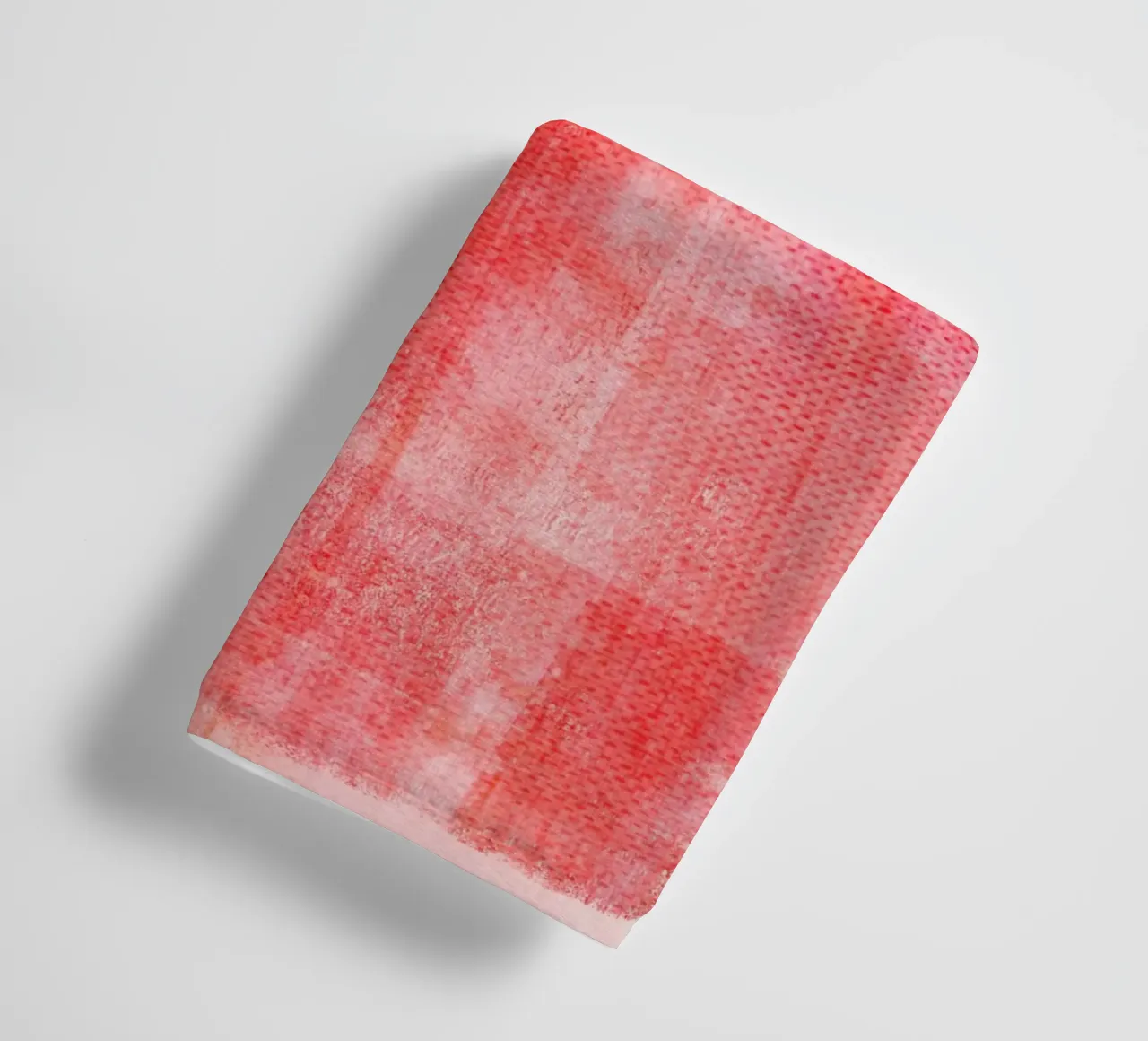 Surfaces 15 | Textured Red on Pink asciugamano da bagno da sabidussi