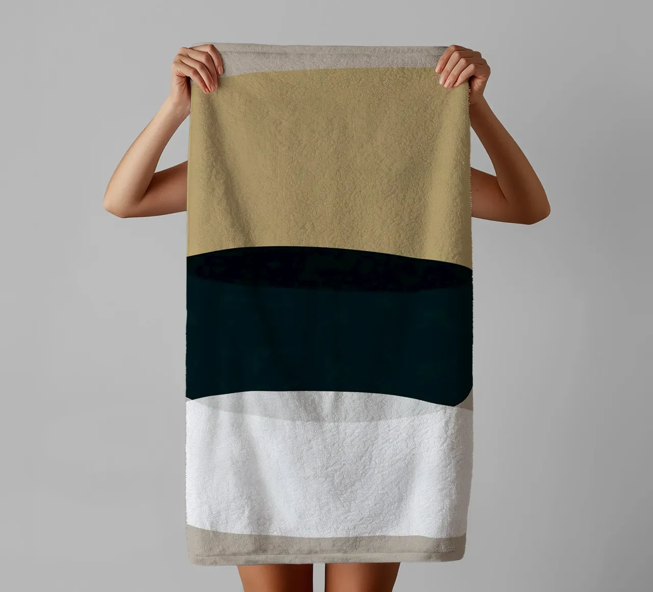 Abstract en expressief badhanddoek van Liam Johnson