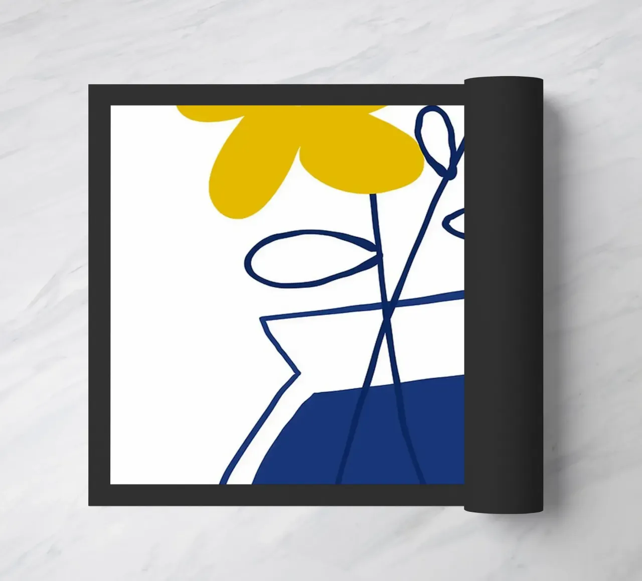 Fiori gialli in vaso blu zerbino da Liam Johnson