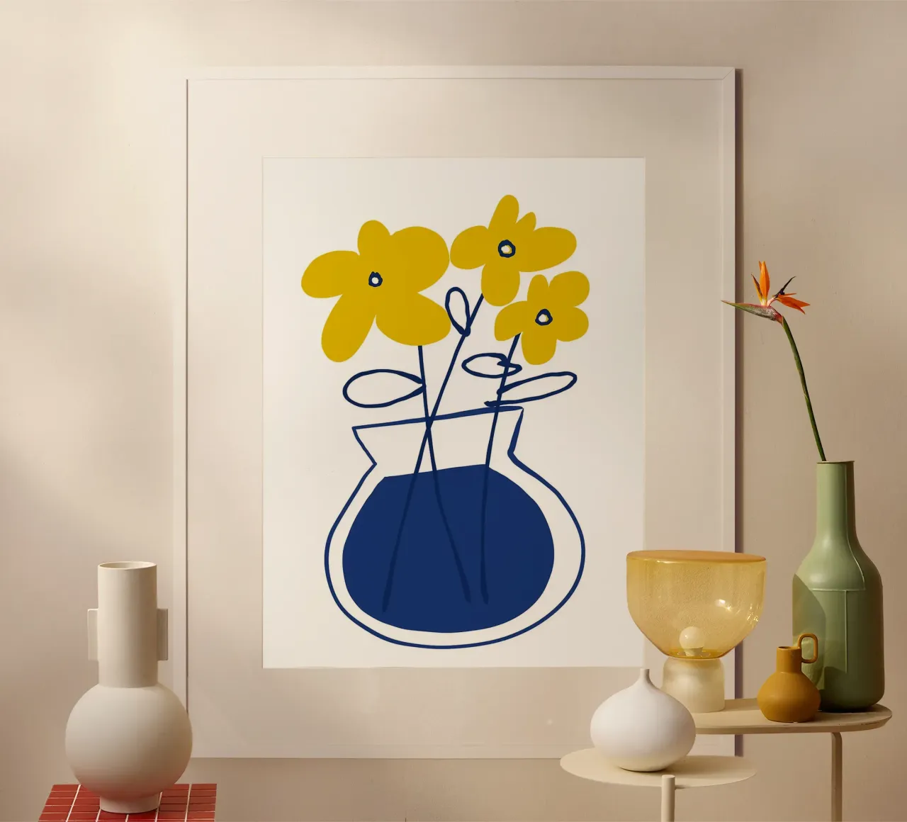 Fiori gialli in vaso blu poster da Liam Johnson