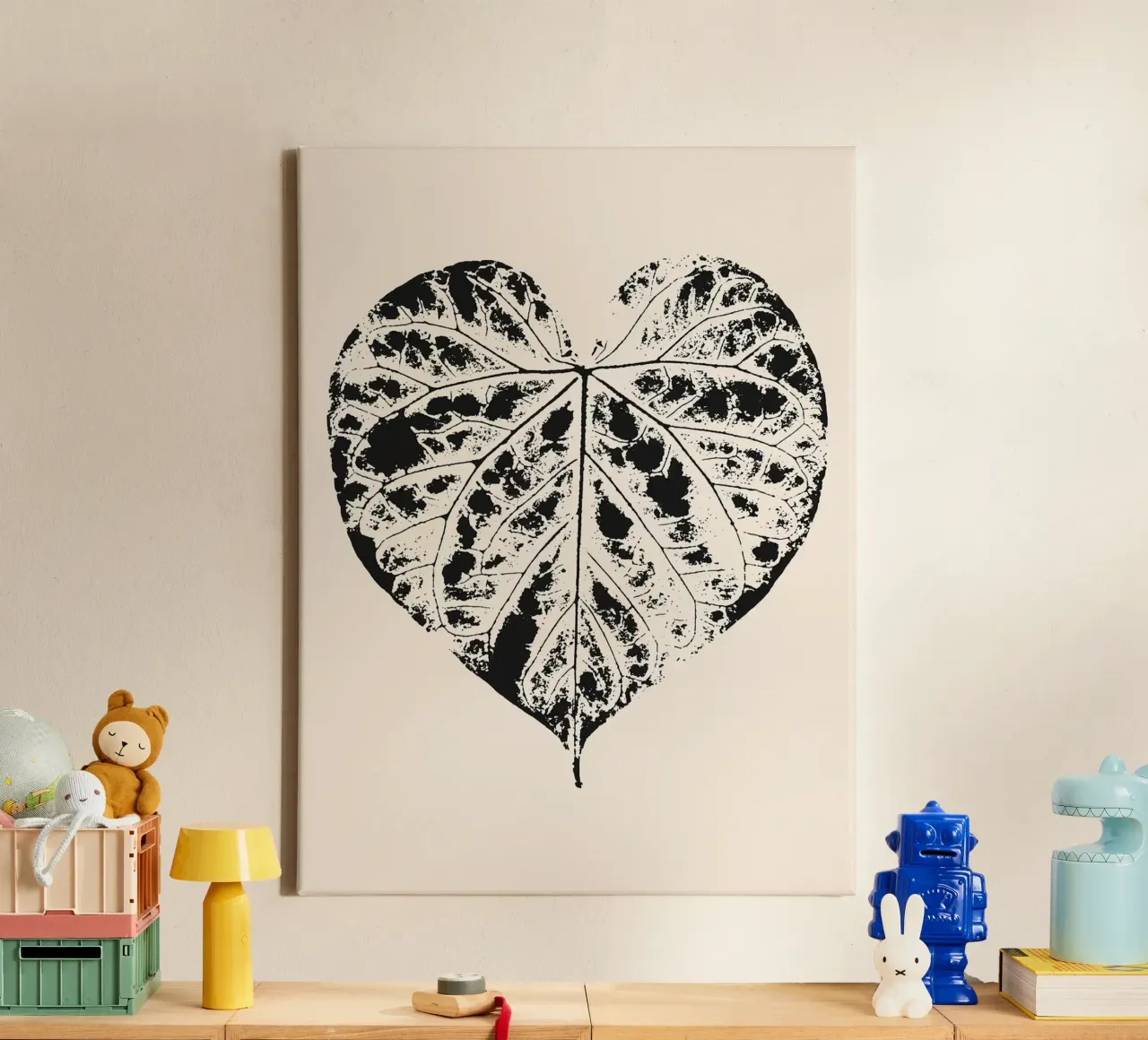 Stampa di foglie a forma di cuore tela con Cornice a cassetta da Noah Bouchard