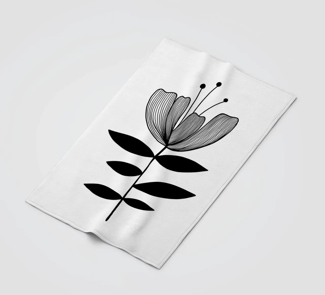 Illustrazione floreale in bianco e nero coperta in pile da Hiroto Mori