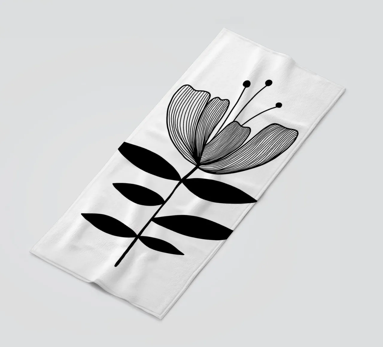 Illustrazione floreale in bianco e nero telo mare da Hiroto Mori
