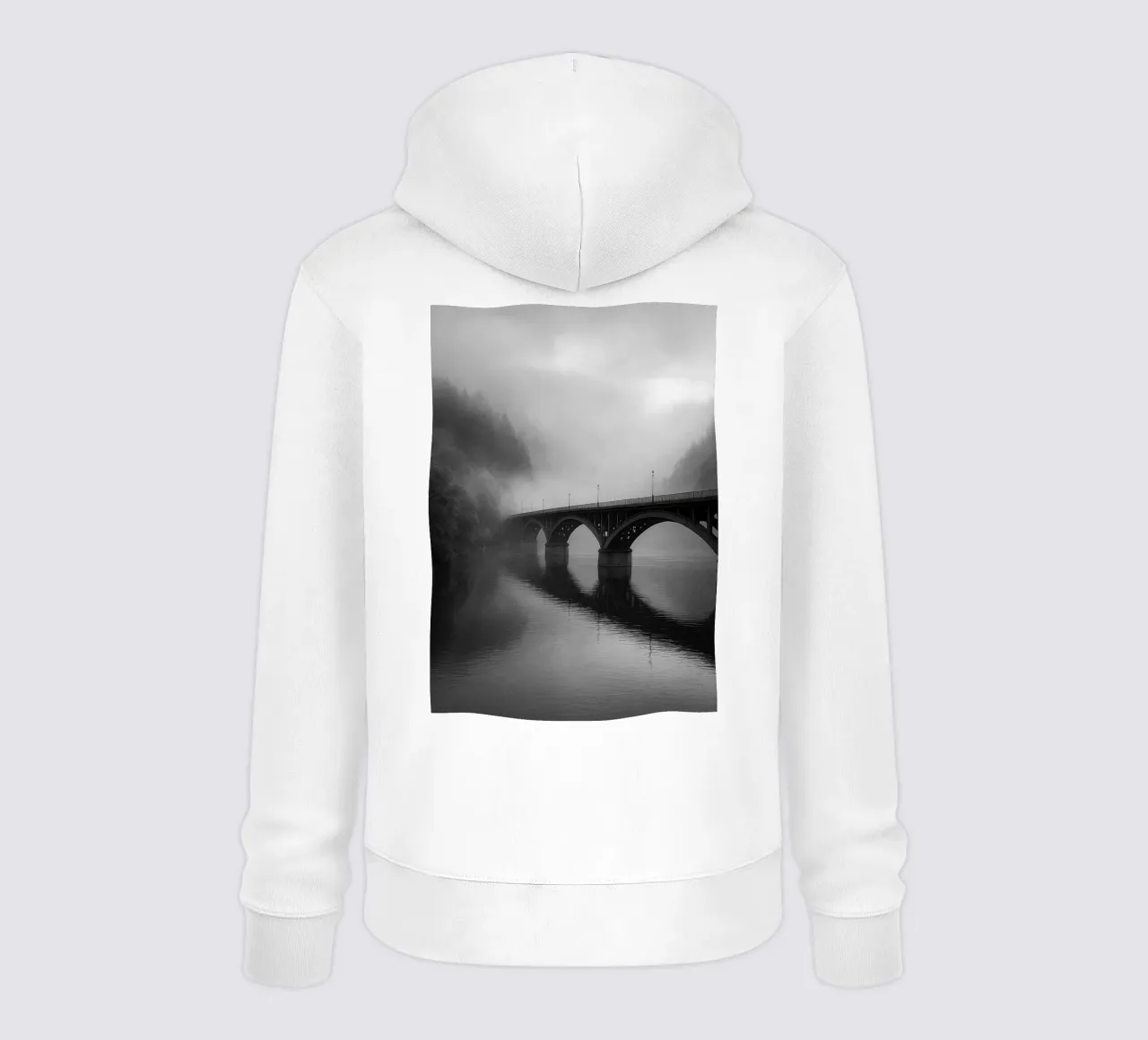 ponte sul fiume fotografia in bianco e nero felpa con cappuccio da roosses