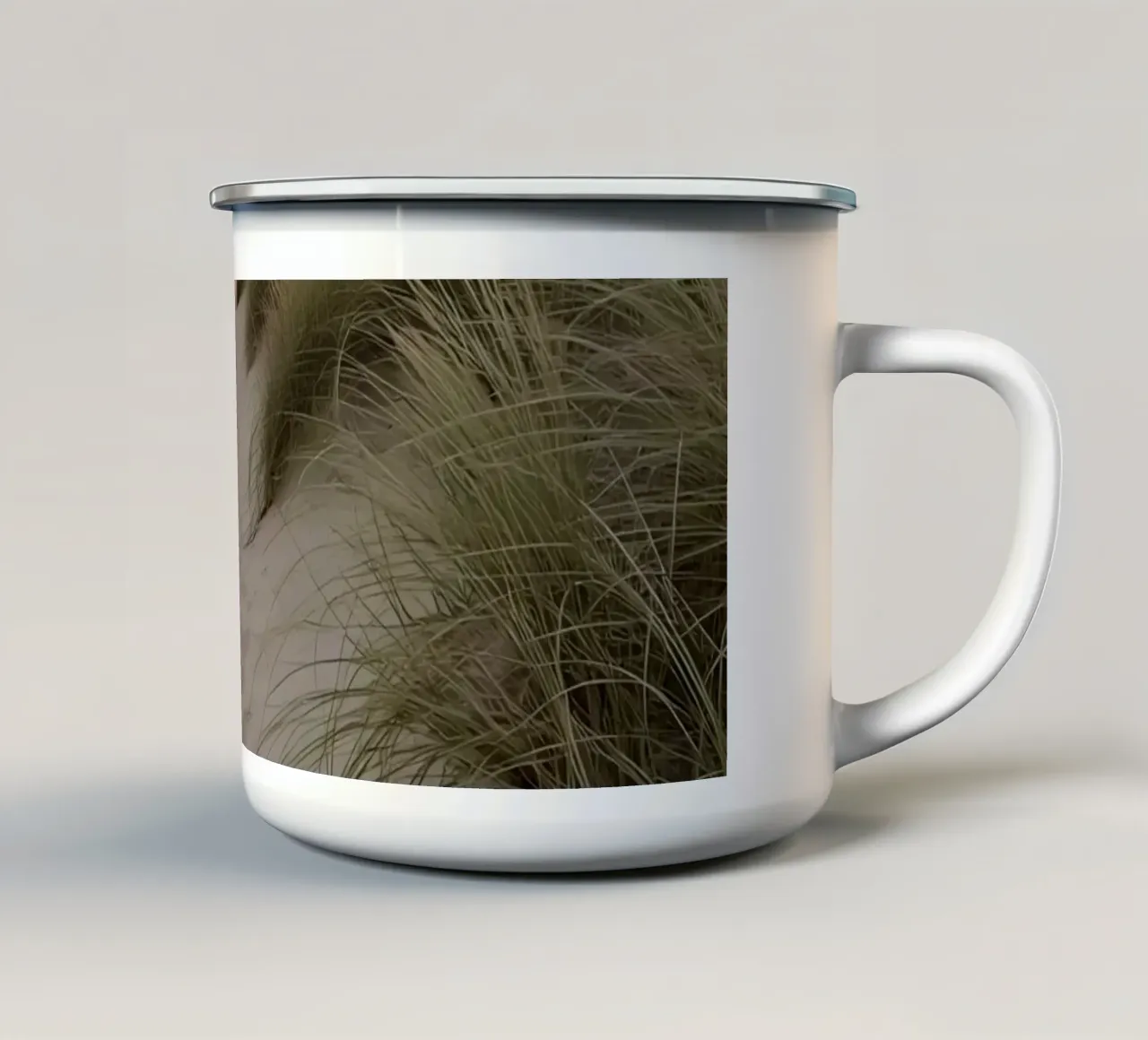 Strandduinpad bij zonsondergang emaille mok van DesignDoodle