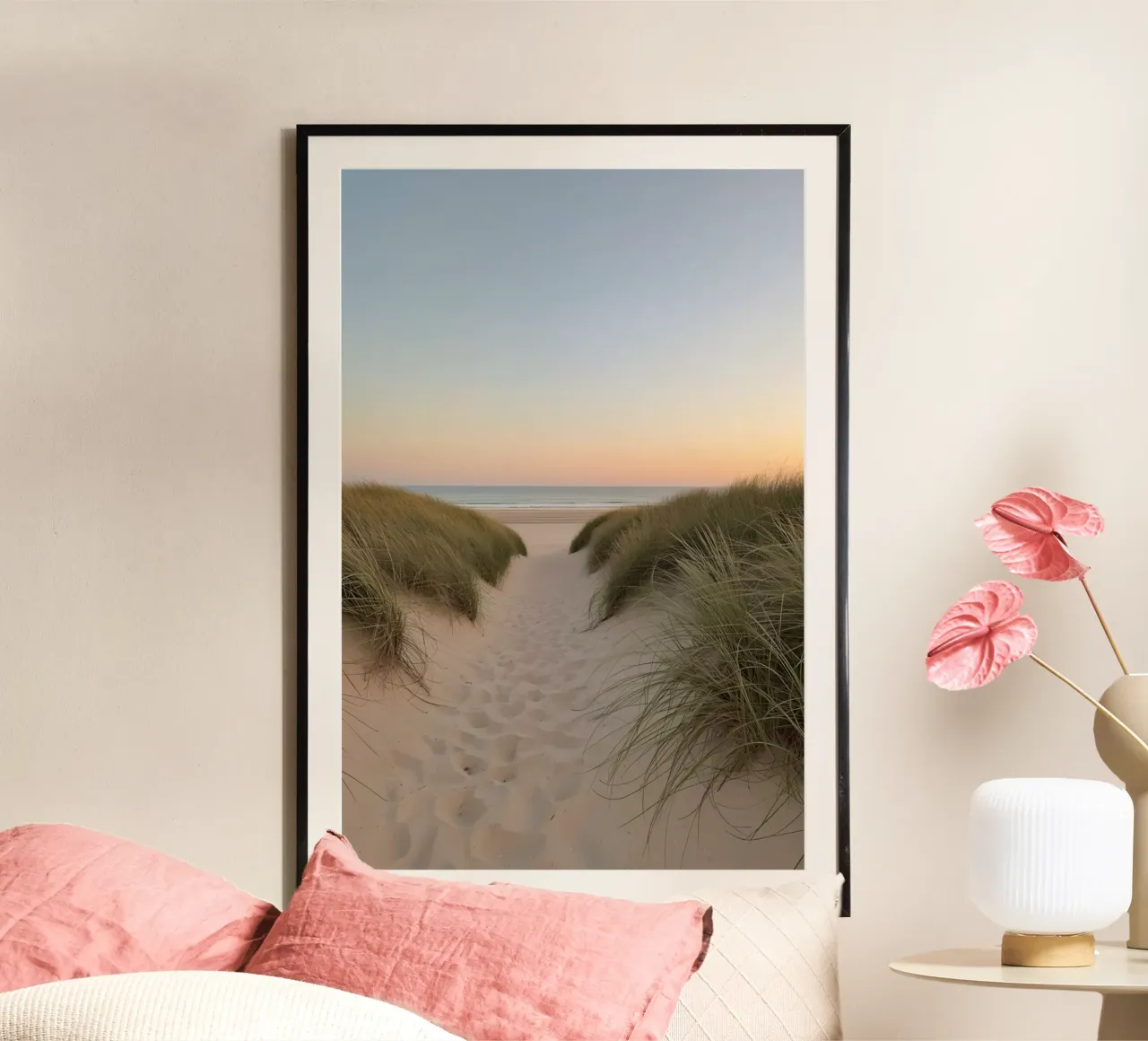 Sentiero delle dune della spiaggia al tramonto poster da DesignDoodle
