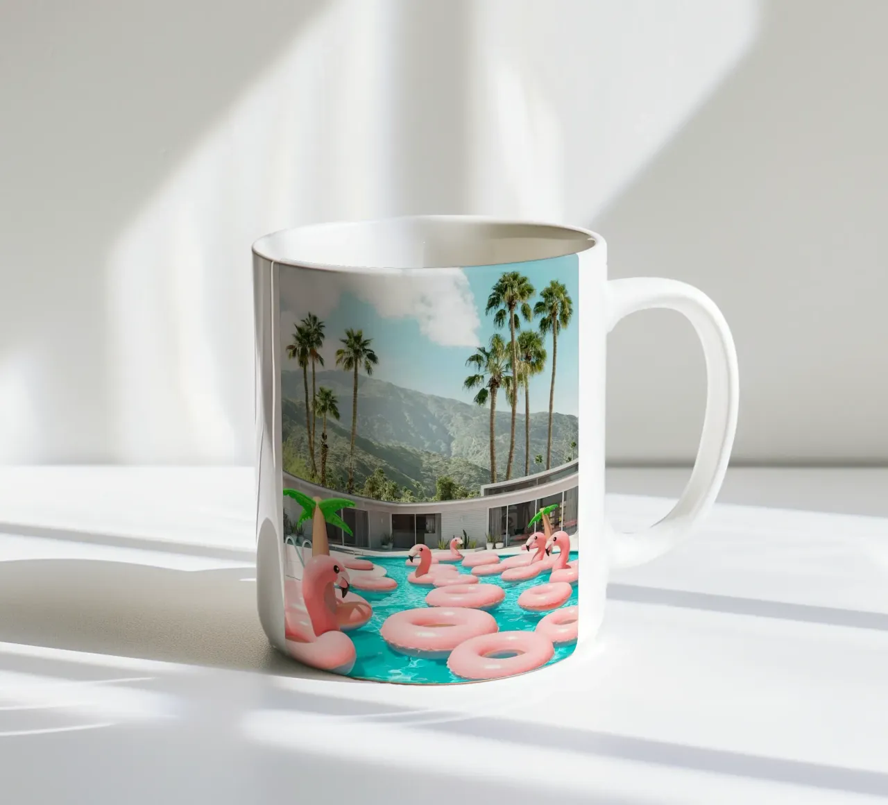 Flamingo Pool Party tazza in ceramica da robertmotoiart
