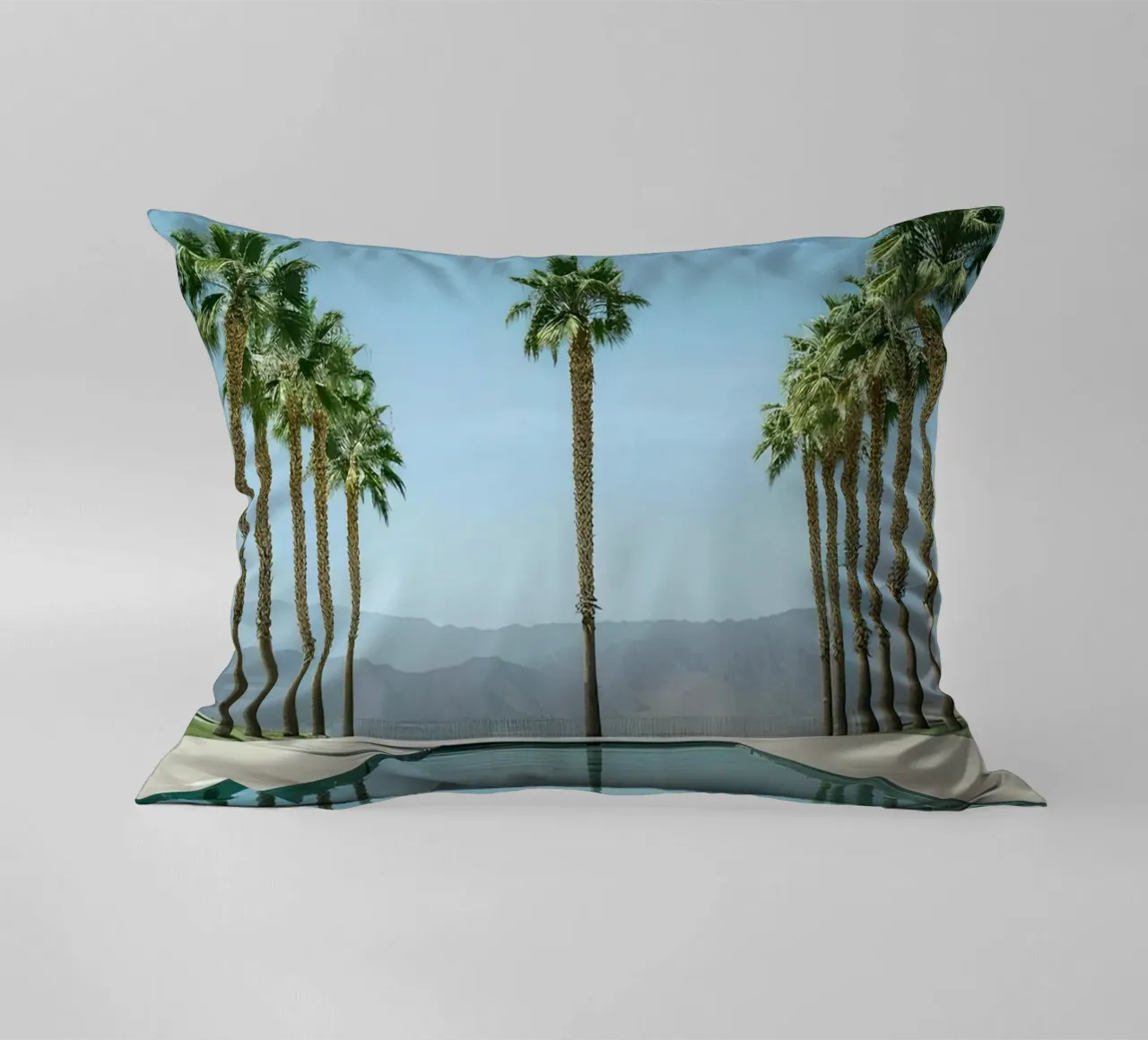Palm Trees In The Pool cuscino da Leonard Barreiro