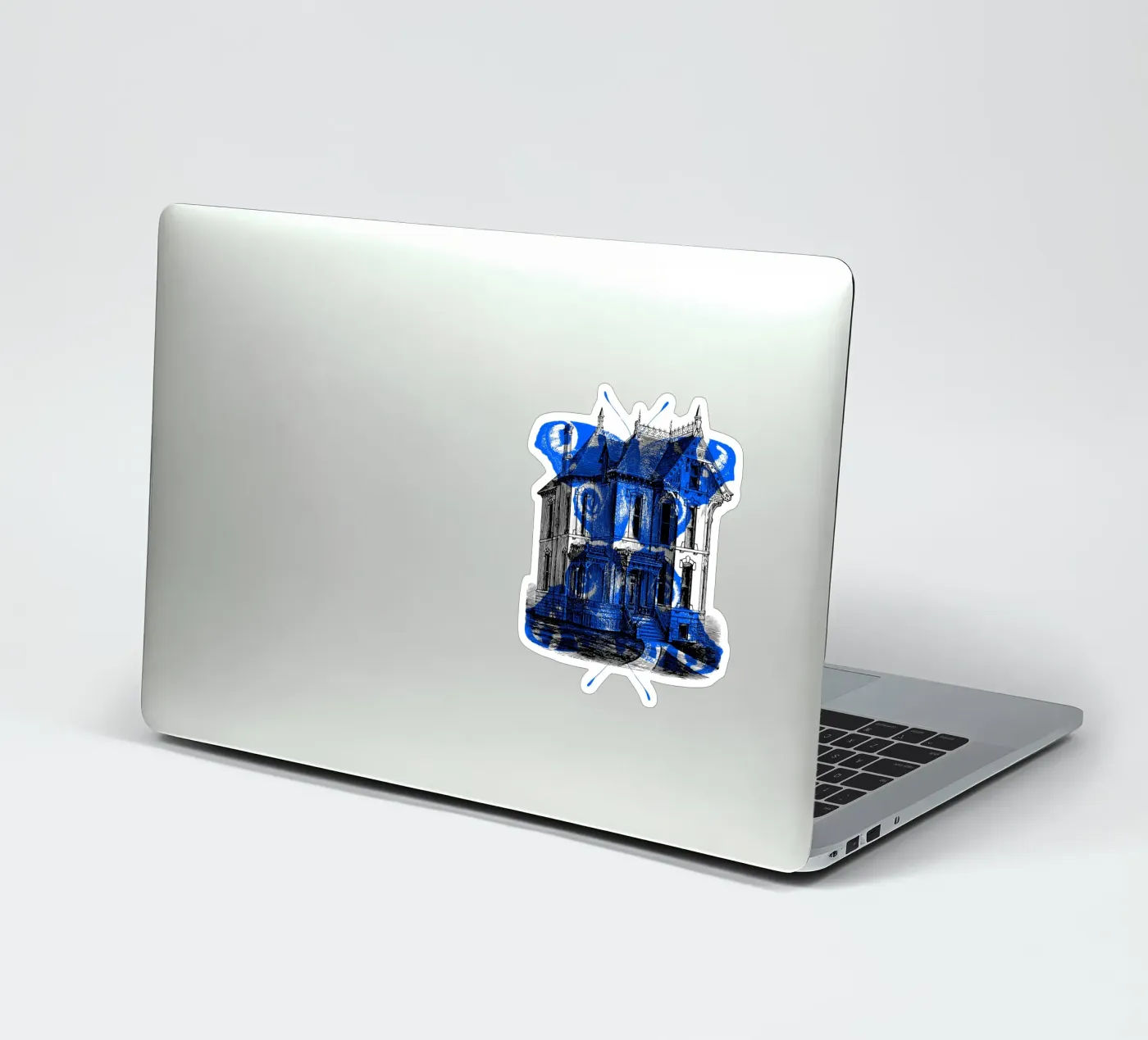 Vecchia casa e farfalla blu adesivo da morphinaeblue