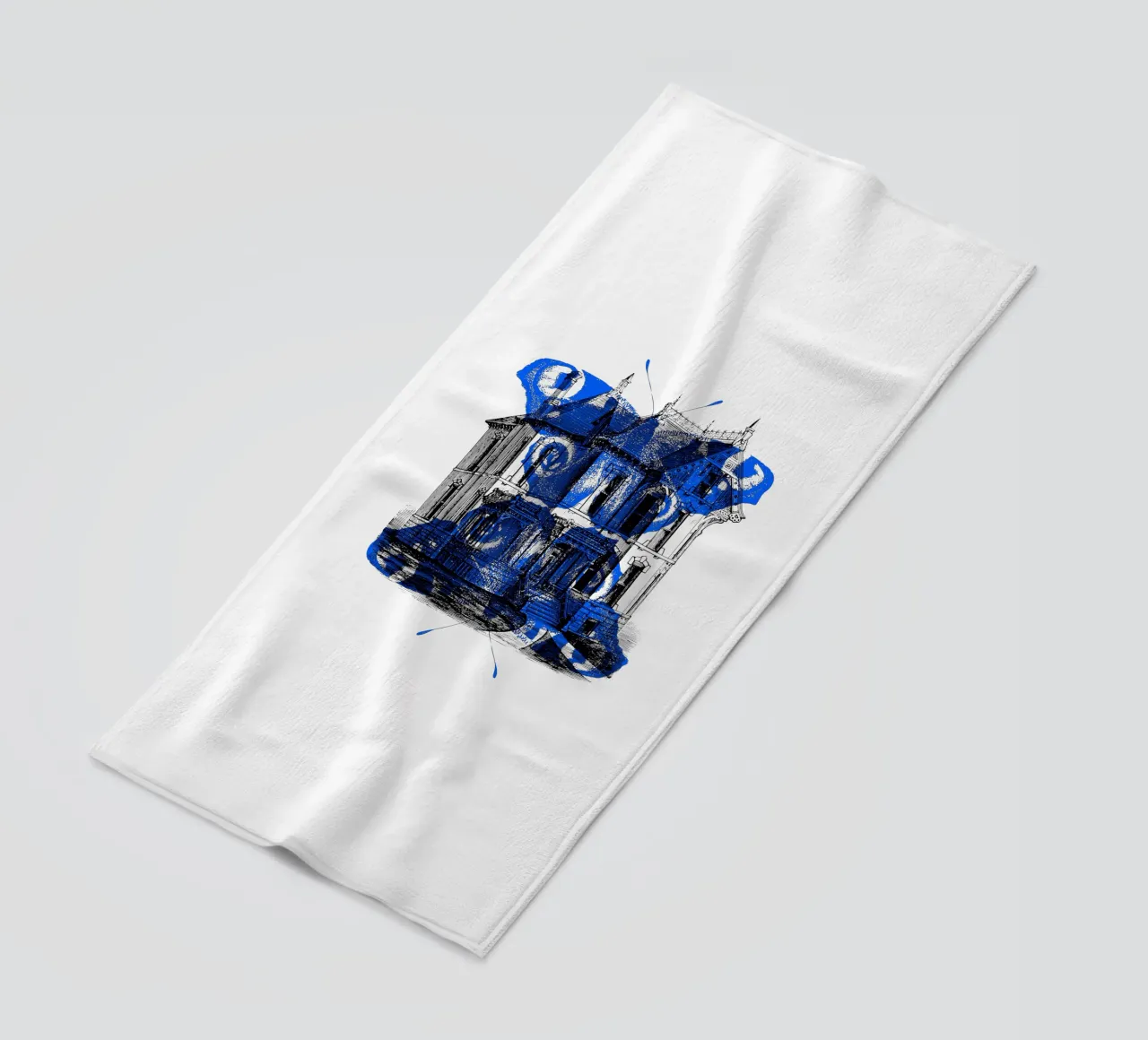 Vecchia casa e farfalla blu telo mare da morphinaeblue