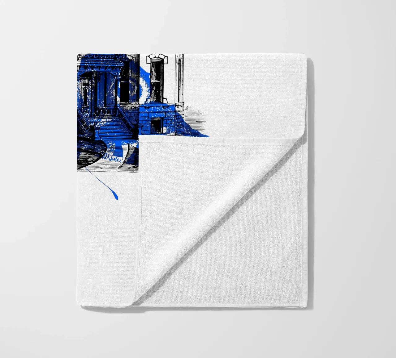 Vecchia casa e farfalla blu telo mare da morphinaeblue