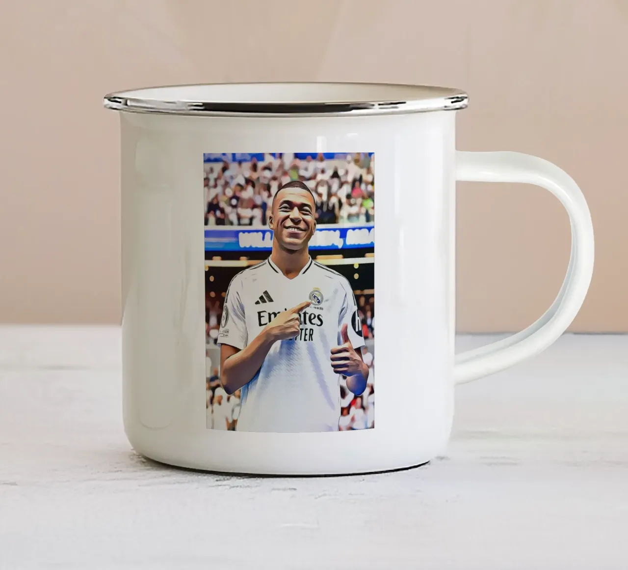 Poster d'arte digitale di Kylian Mbappé tazza in smalto da ArdanART