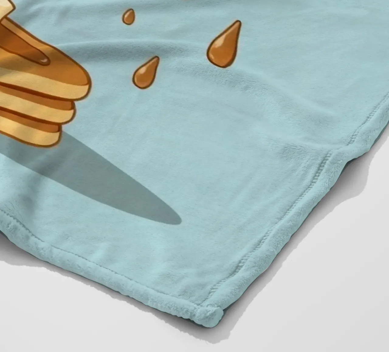 Simpatiche bottiglie che versano sciroppo sui pancake coperta in pile da DesignDoodle