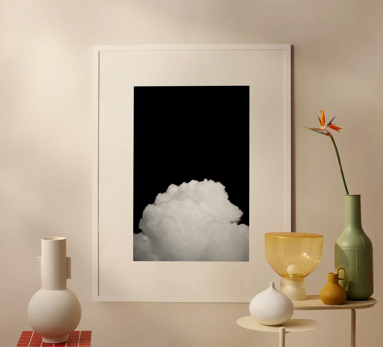 Nuvole nere II poster con telaio in alluminio da Tal Paz-Fridman