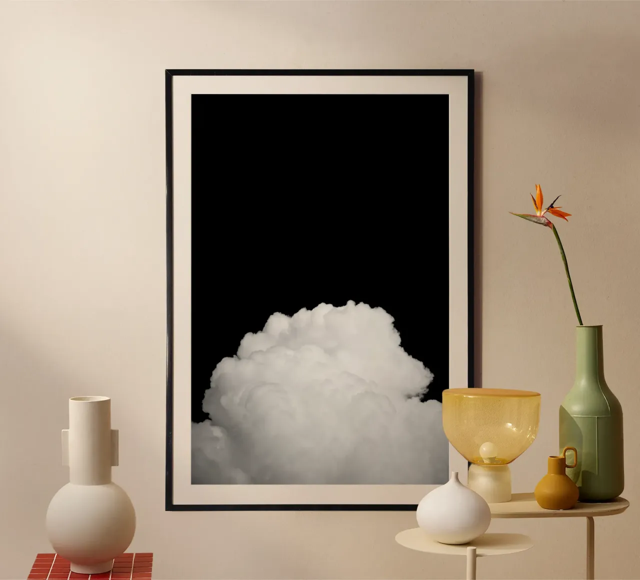 Nuvole nere II poster con telaio in alluminio da Tal Paz-Fridman