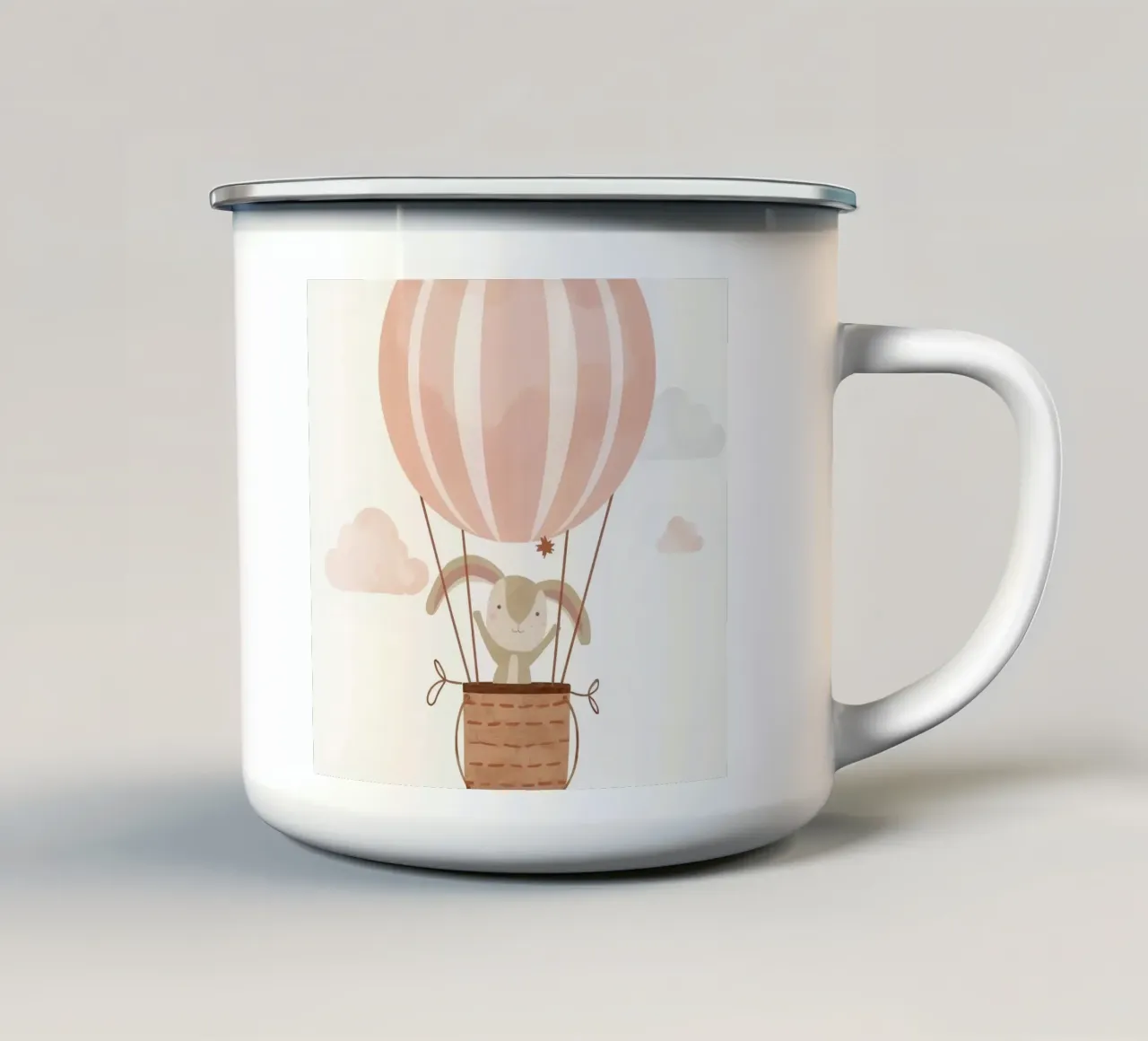 Coniglietto carino in mongolfiera con le nuvole tazza in smalto da DesignDoodle
