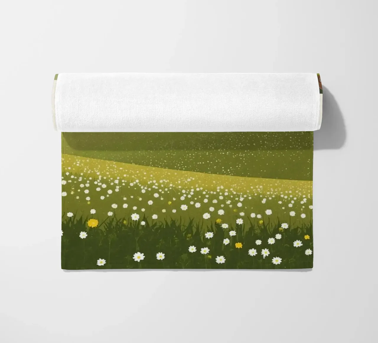 Cabina in cima a una collina di fiori selvatici telo mare da DesignDoodle