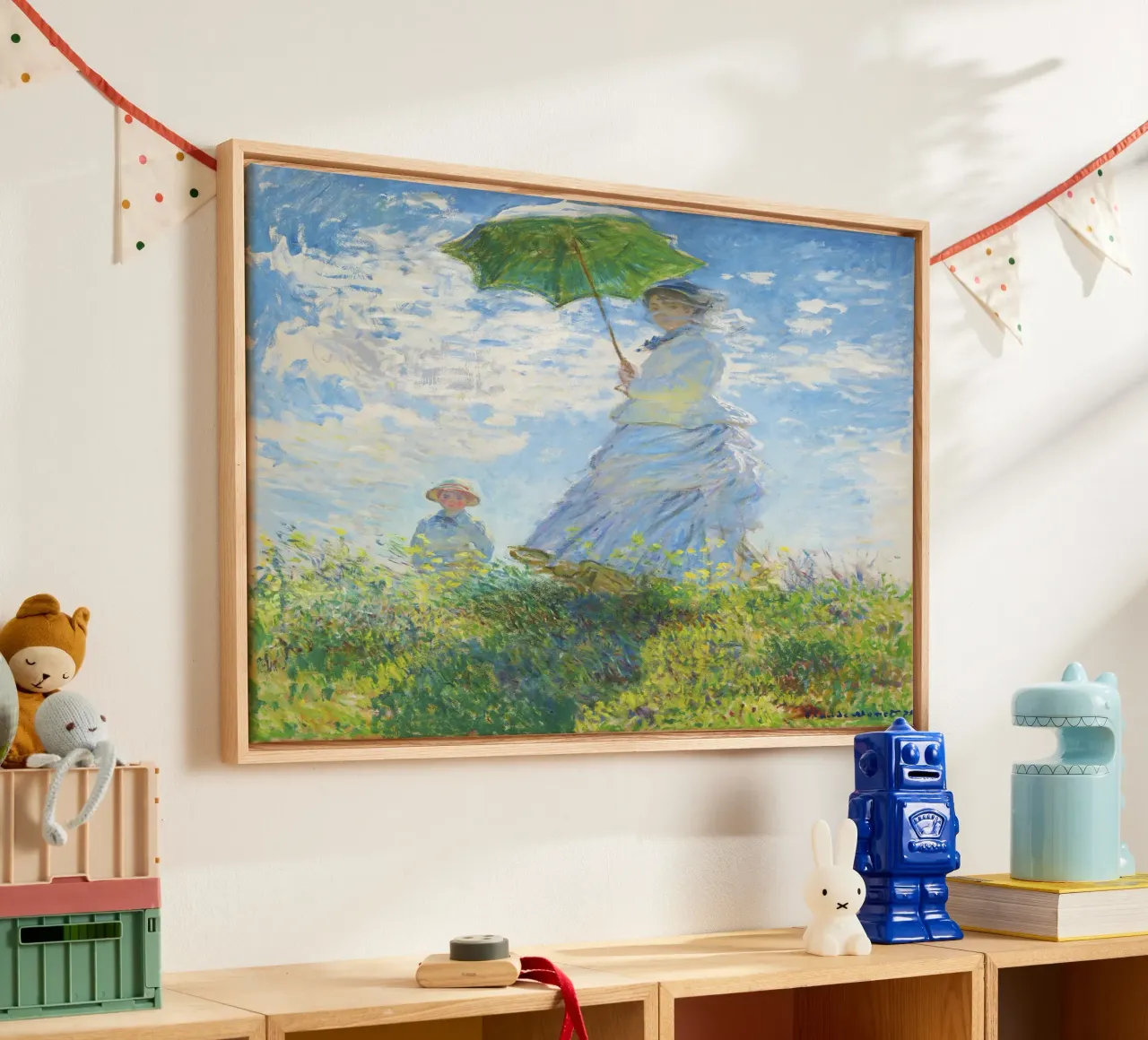 Frau mit Sonnenschirm - Claude Monet (1875) Leinwand mit Schattenfugenrahmen von Chérie Prints