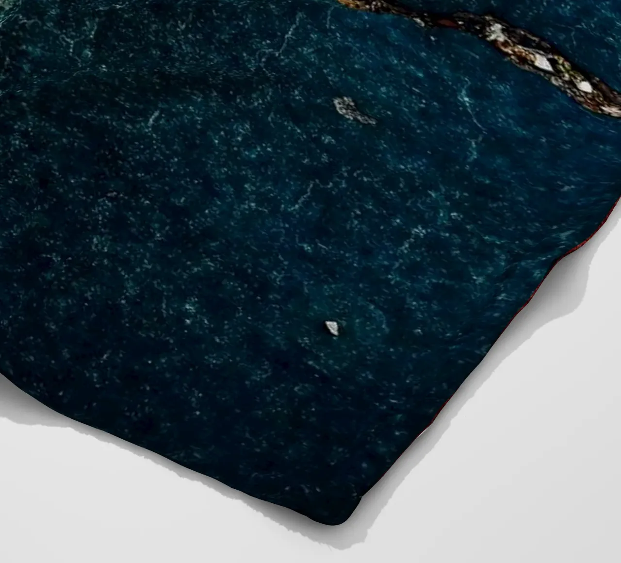 Fault Lines I Fleecedecke von Tal Paz-Fridman