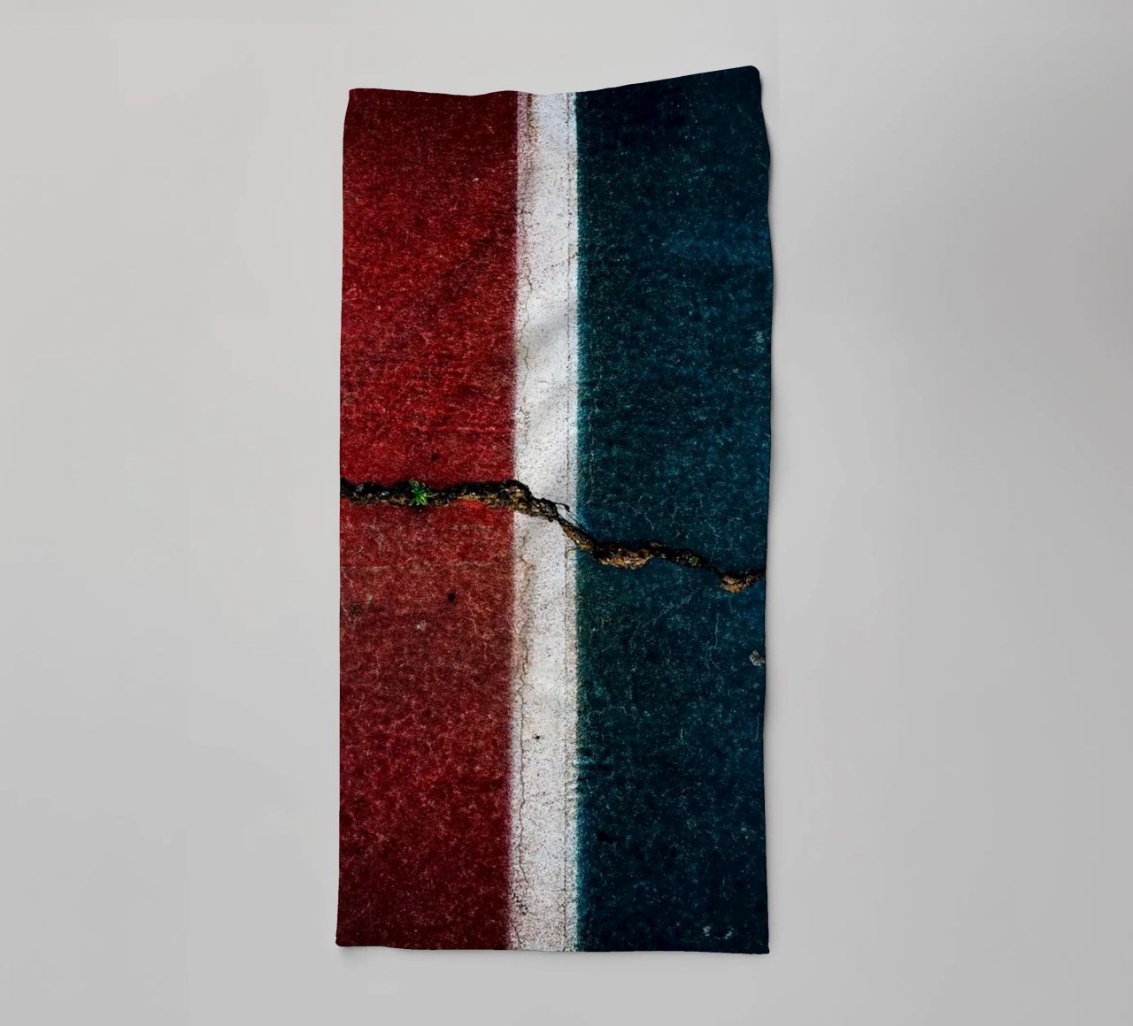 Fault Lines I Handtuch von Tal Paz-Fridman