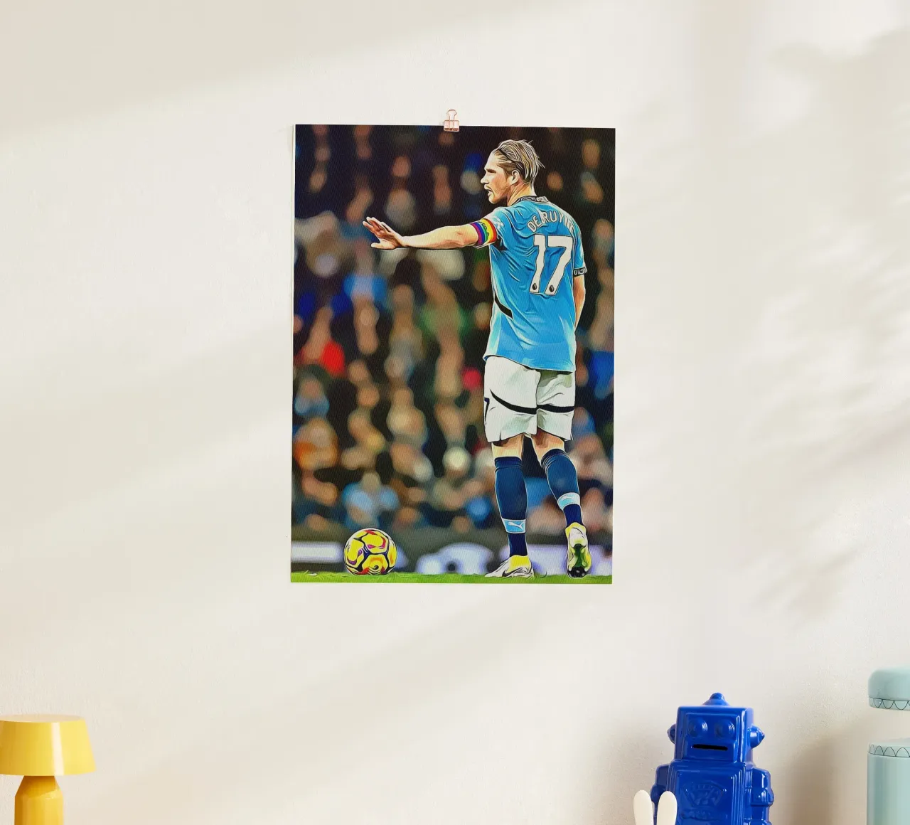 Kevin De Bruyne Maglia Manchester City Azione Pose poster con telaio in alluminio da ArdanART